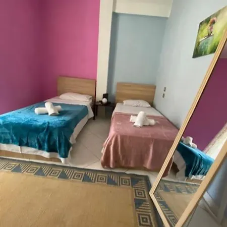 το σπίτι της παρασκευής *