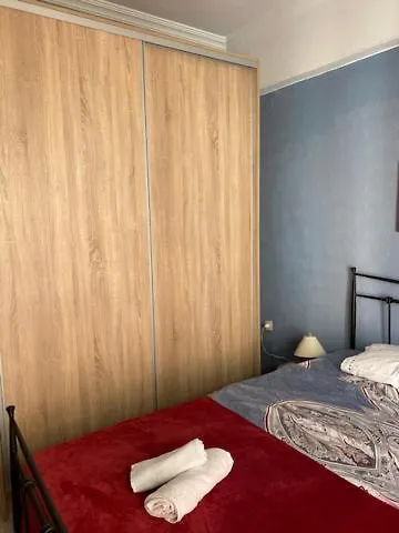 το σπίτι της παρασκευής *