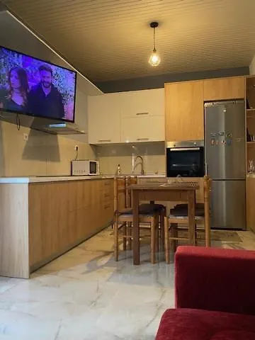 το σπίτι της παρασκευής