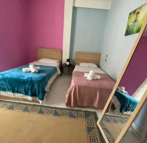 το σπίτι της παρασκευής *