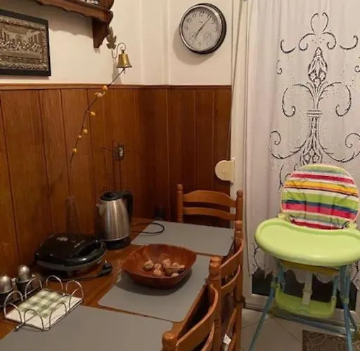 το σπίτι της παρασκευής